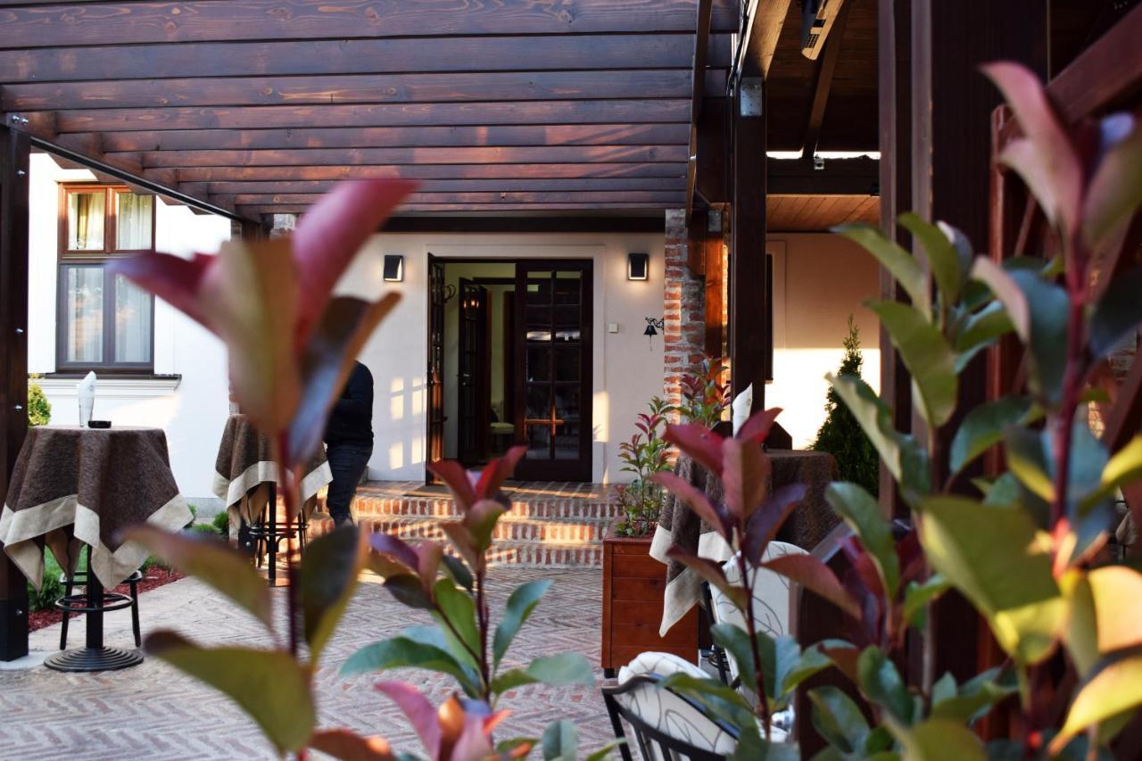 Hunting House Hotel Turija Екстериор снимка